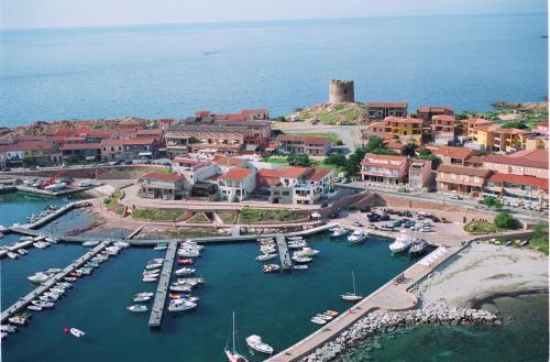 Isola Rossa Appartamenti Standard next to the beach 2