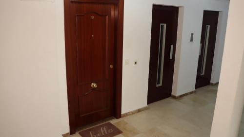 Moderno apartamento. La mejor urbanización Gandia. - image 2