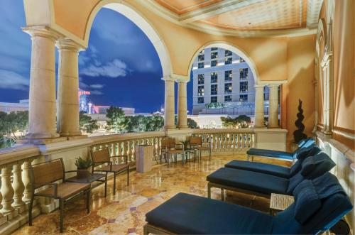 Gyógyfürdő, Bellagio Hotel near Bellagio Hagyományőrző és Botanikus Kert