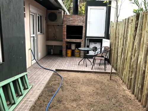 Cabañas Sendero de Pinos - Alquileres RV (Cabanas Sendero de Pinos - Alquileres RV) in Monte Hermoso