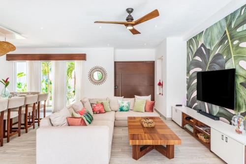 Three-Bedroom Villa 3 room in Villa Ek'Balam & Villa Flamingo Luxury Villas Private Pool Private Garden Jacuzzi 24h Security