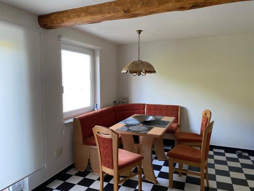 Faciliteter, Historisches Ferienhaus "Schwalbennest" mit Eseln in Hatzfeld