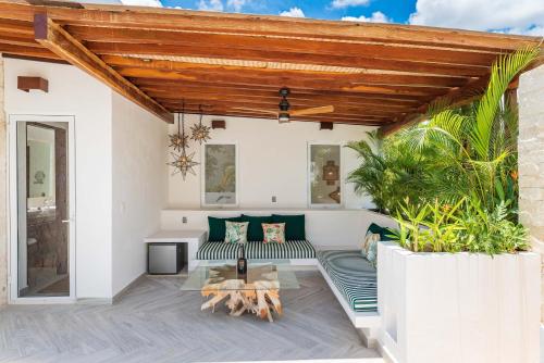 Three-Bedroom Villa 3 image 10