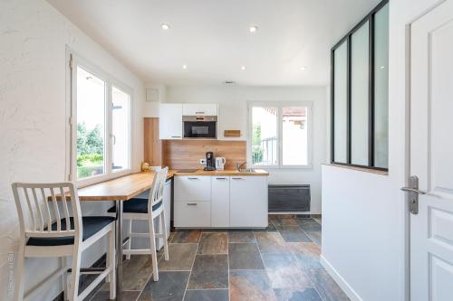 Love N Chic 3 Studios Disneyland 5 min in Шеси