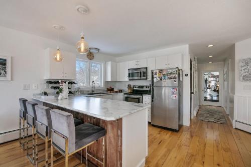 Why Not - A Gorgeous Designer Decorated West Dover Home Located Next To Mt Snow Golf Club and Ski Mountain home - image 13