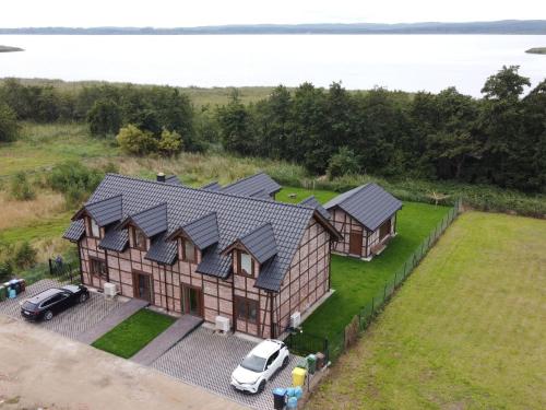 Residence in Zastan with Lake Access