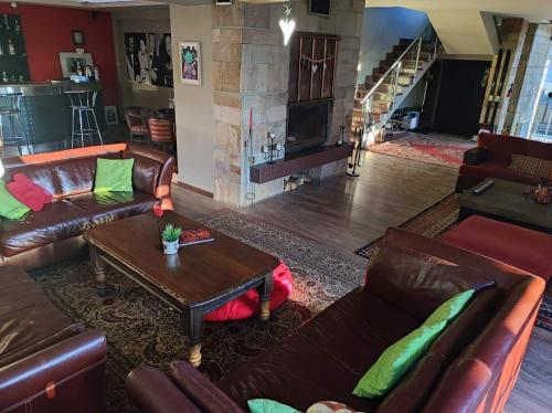Famil Hotel & Chalets – Bansko, NC