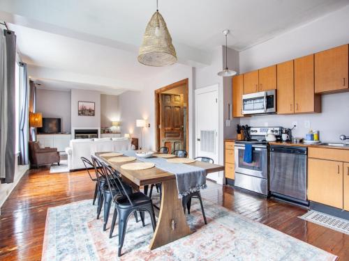 Bright Old City Loft in Knoxville, USA