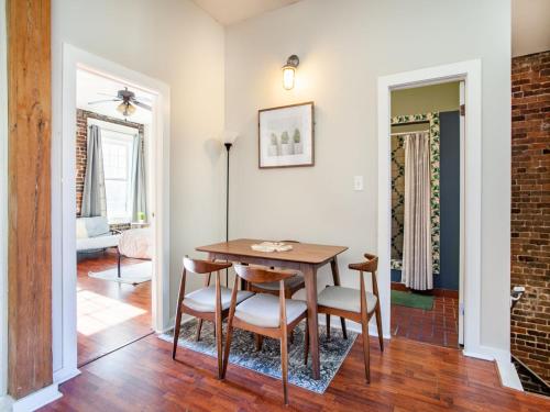 Elegant Old City Loft - Downtown in Knoxville, USA