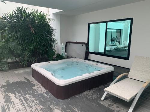 Green Life Full Amenities in Deauville