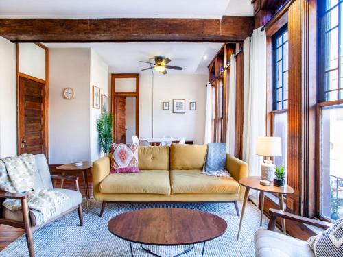 Cozy Old City Loft - Minutes from Market Square in Knoxville, USA