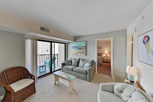 9400 Condos - image 12