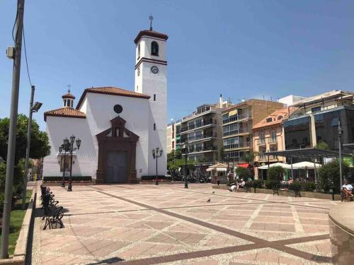 Stunning Fuengirola Gem with city and sea views