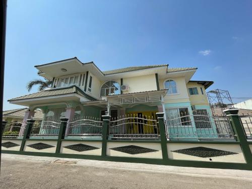 minimal house phichit in Pichit