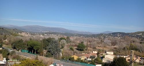 Studio indépendant dans màs provençal