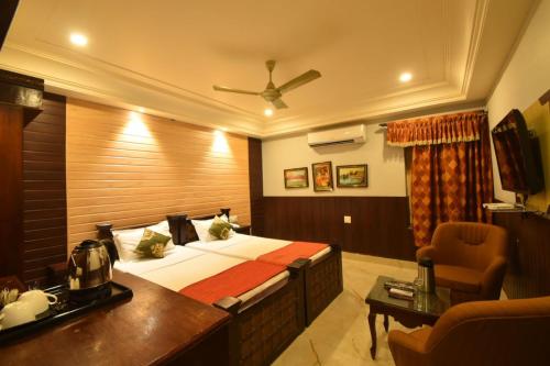 Superior Double Room room in Hotel Sagar Niwas