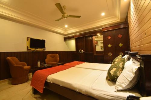 Superior Double Room image 4