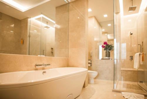 room detail thumbnail 2