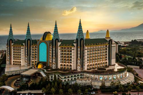 Delphin Imperial Hotel