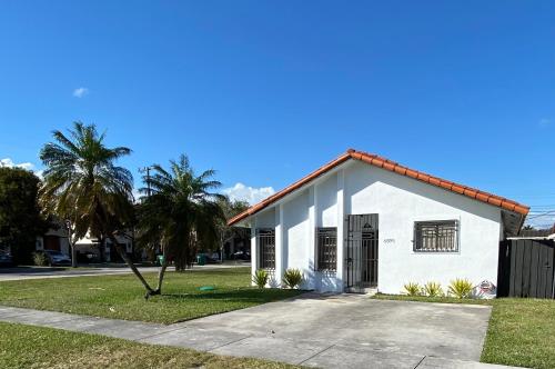 ทัศนียภาพภายนอกโรงแรม, LYZ Miami near อุทยานเขตร้อน