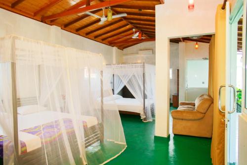 Nissan Family Rooms and Rooms