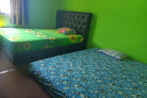 Ogies Beach Hotel