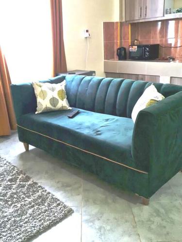 Lovely studio apartment with free ample parking