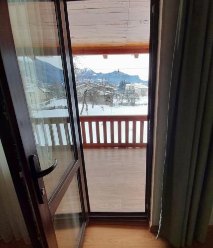 A környék, Jeiran Japaridze's Guesthouse in Mestia