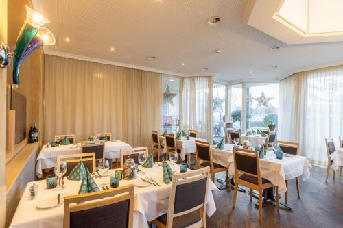 ห้องอาหาร, Gasthof zum Schutzen in อาเรา