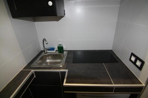 Hostal MH Fuencarral - image 8