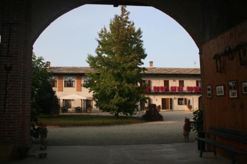 Agriturismo Cascina Nuova - Hotel - Barge