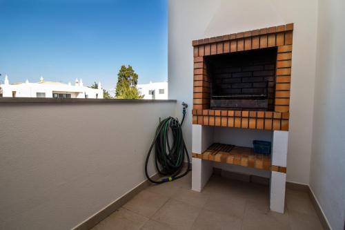 Sea View Apartment & Pool and Tennis Cour & BBQ & A Vilita