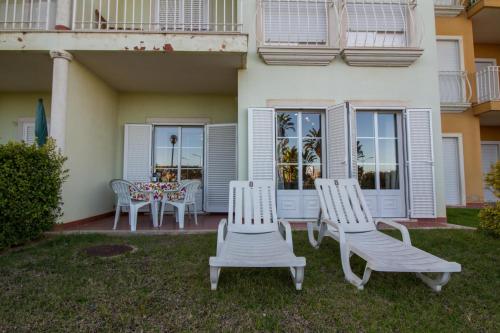 Globe II Apartment & Pool and Beach & Wi-Fi & Oura Strip Albufeira