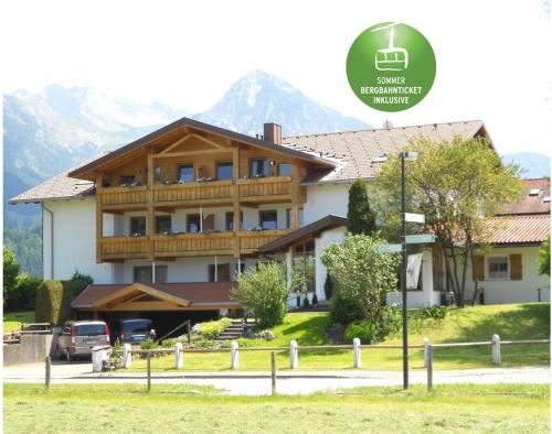 Hotel AlpIn Bed & Breakfast - Accommodation - Fischen