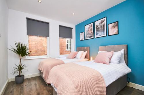 Stunning 2 bed Apartment - Central Location