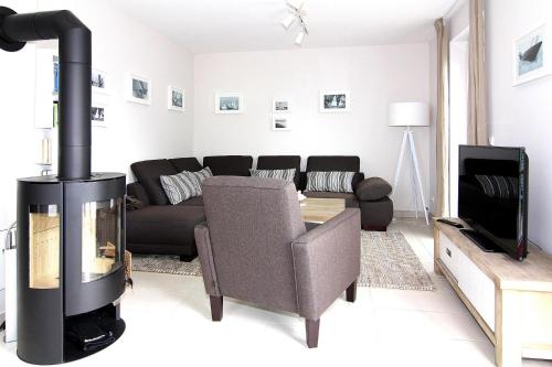 "Hafenhaus" holiday home in the port village of Vieregge - with sauna, fireplace and WiFi