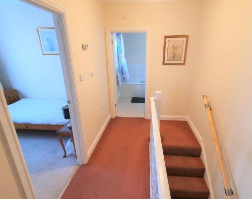 Friars Walk houses with 2 bedrooms, 2 bathrooms, fast Wi-Fi and private parking