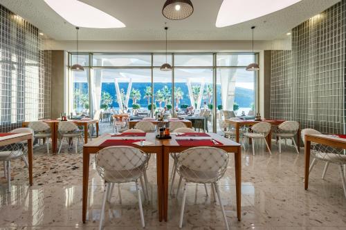Restaurant, Carine Hotel Kumbor Superior in Herceg Novi