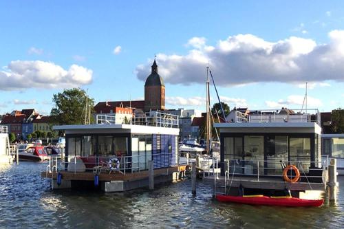 Houseboat Floating Houses Blue Active, Ribnitz-Damgarten