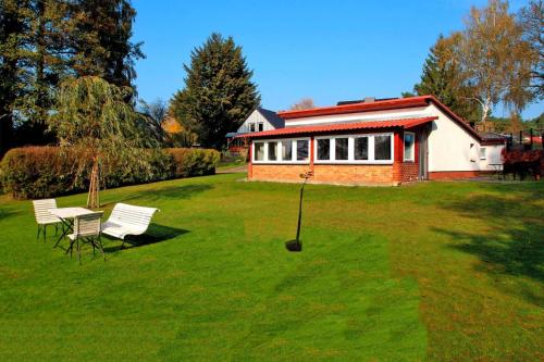 Holiday home shore view, Teupitz