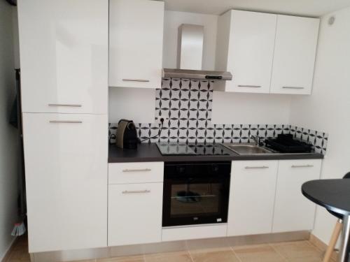 Konyha, Studio de Charme neuf à la Montagne (Studio de Charme neuf a la Montagne) in Puget-Rostang