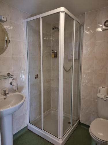 National Suites & Apartments - image 12