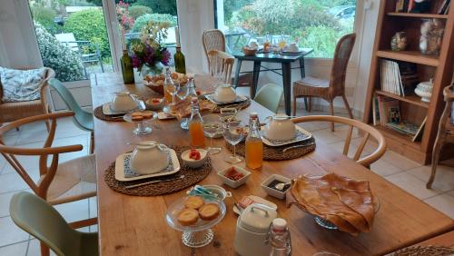 Food and beverages, Ty Coz Breizh Chambres d'hotes in Guidel