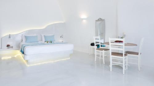  Deluxe Suite with Outdoor Heated Plunge Pool and Jets image 4