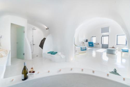  Deluxe Suite with Outdoor Heated Plunge Pool and Jets image 2