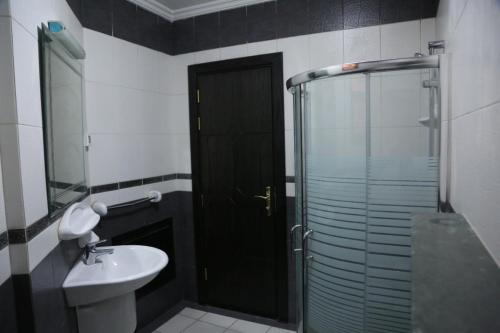 دير غبار