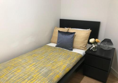 Trendy Studios for STUDENTS Only, NEWCASTLE UNDER LYME - SK