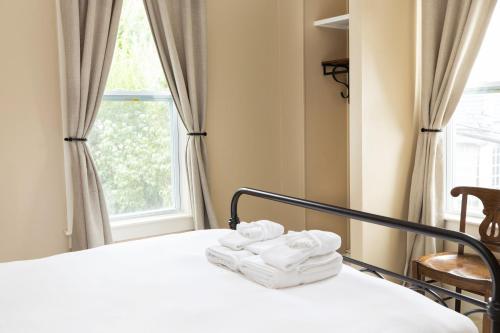 Pine Cottage Bed & Breakfast - image 14