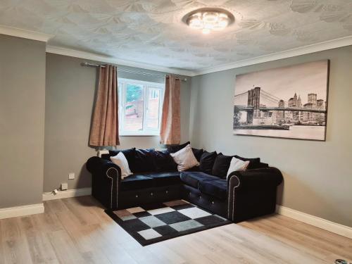 FANTASTIC COZY 3bed Hse London ExCEL Free Parking WIFI Sleeps 6 - Apartment - London