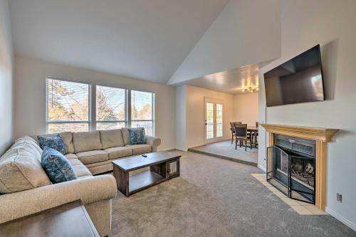 Spacious Cottonwood Heights Home Ski Nearby!